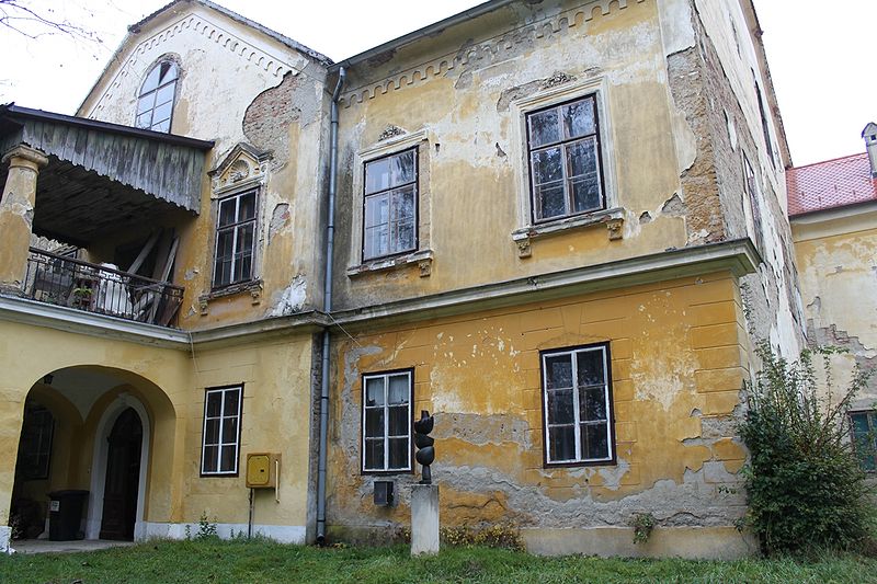 Datoteka:Dvorac jakovlje.jpg